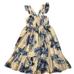 Floral Blue and White Casual Dress, size S (5/6). Flutter sleeves, tiered.